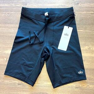 Short ALO new color black